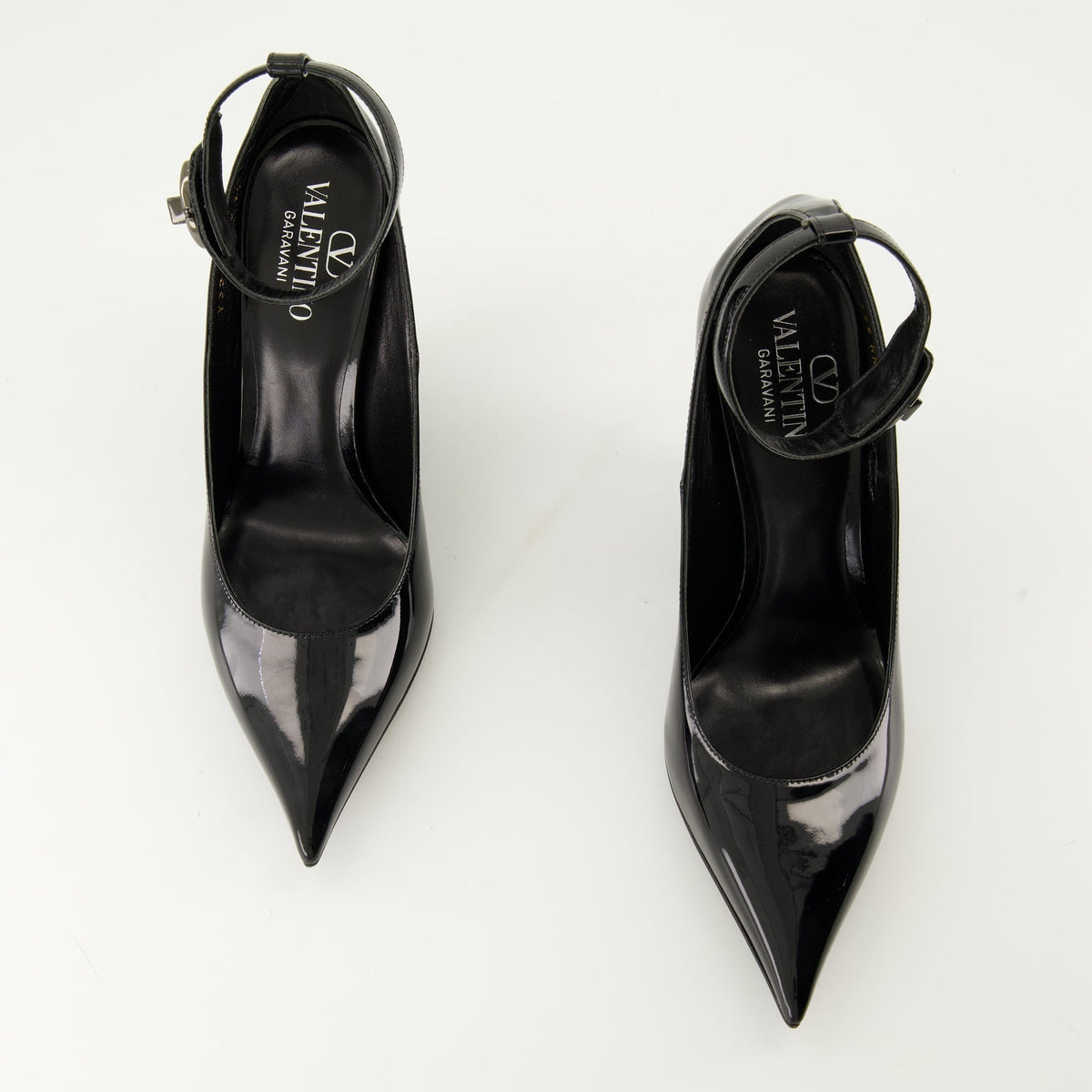 VLogo The Bold Heels