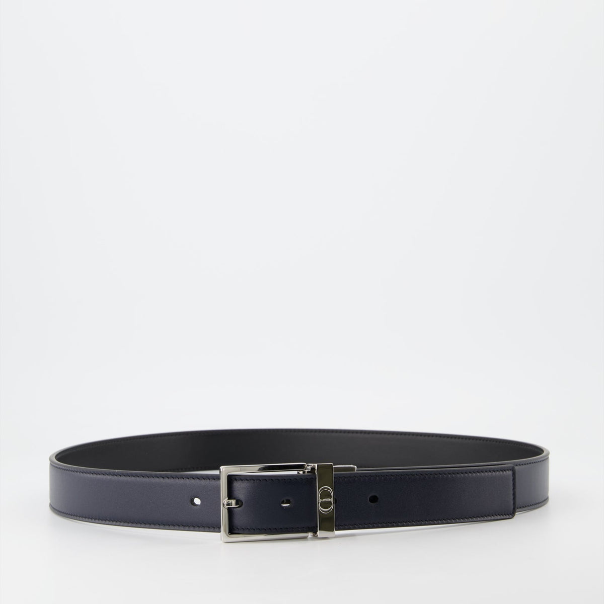 Reversible belt