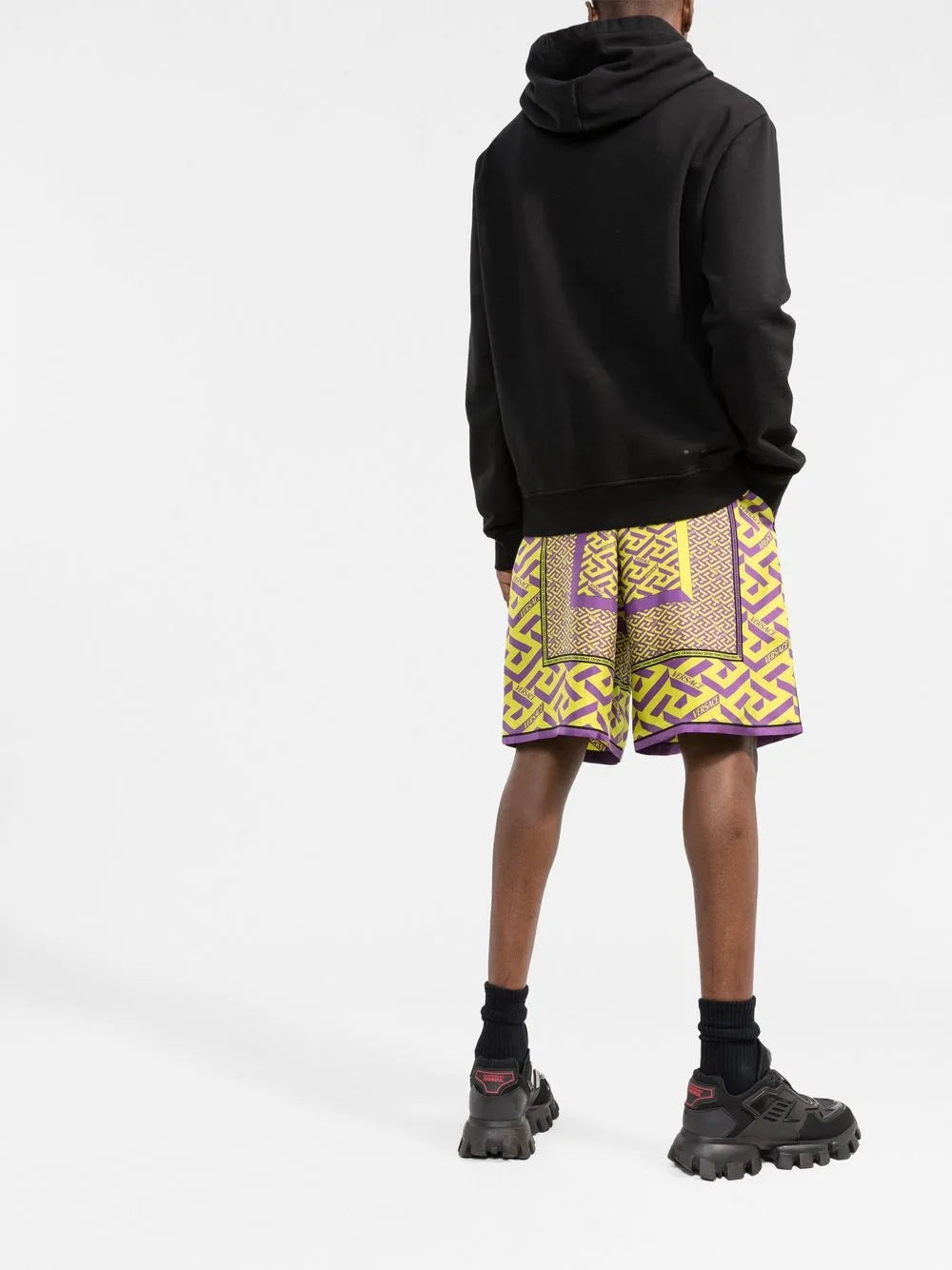 Short Greca