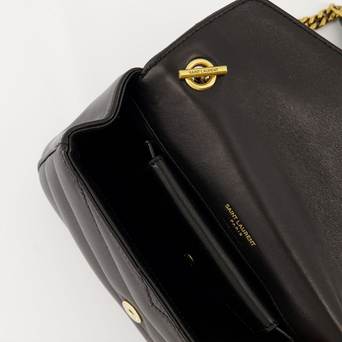 Moncler: The Essence of Elegance and Performance